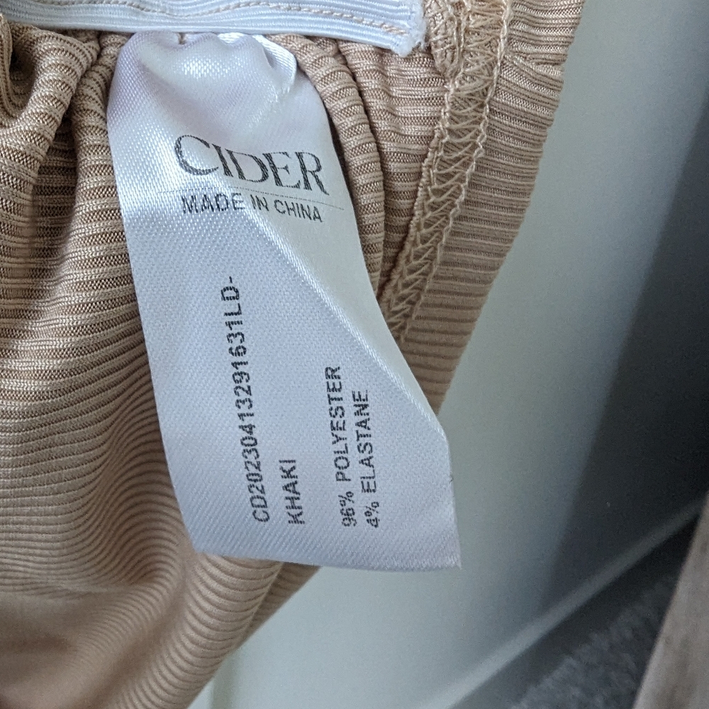 Cider Ruched Tank Top - Picture 8 of 8